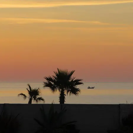Ground Floor Studio With Access To Beach And Pool Le Barcarès Exterior foto