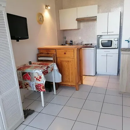Ground Floor Studio With Access To Beach And Pool Le Barcarès Exterior foto
