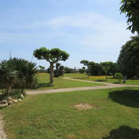 Ground Floor Studio With Access To Beach And Pool Le Barcarès Exterior foto